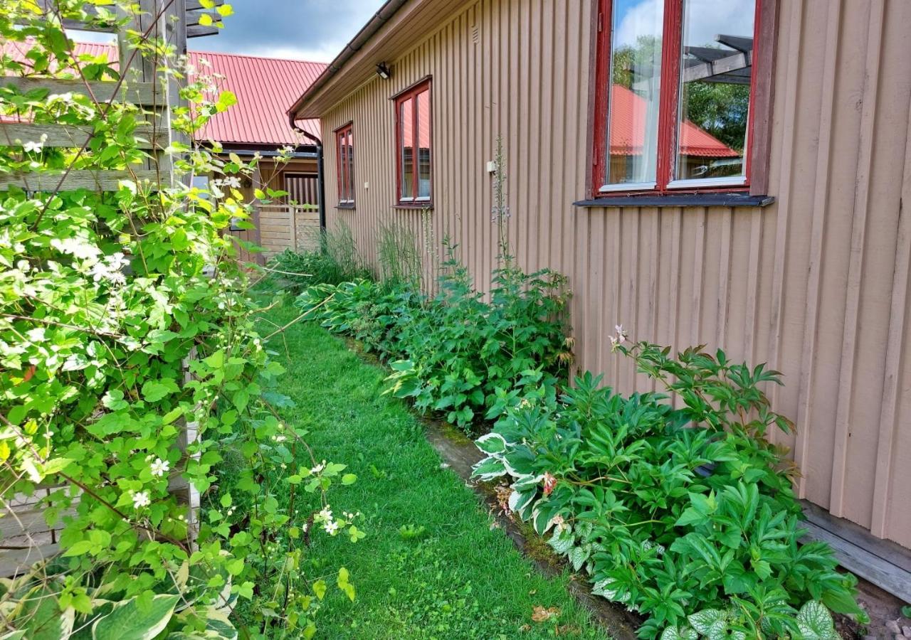 Alingsås Flora Dekor Gaestgardゲストハウス エクステリア 写真